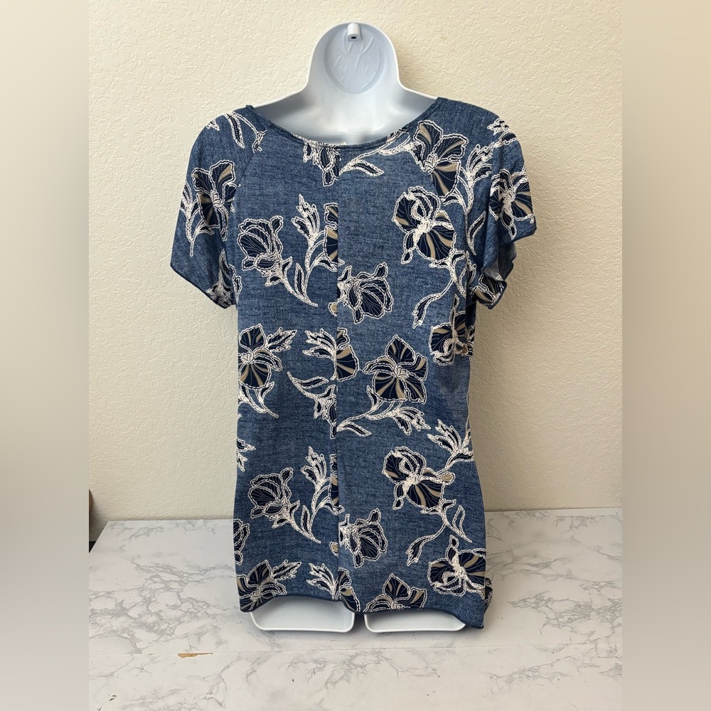 Brittany Black Short Sleeve Layered Top Women’s M Blue Floral Pullover Blouse - Picture 3 of 4